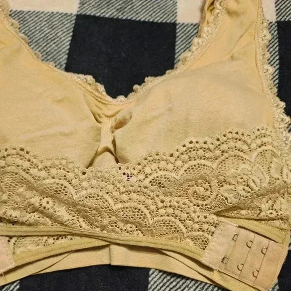 Unbranded Womens Beige Wireless Bra with Padding Size Small - Picture 2 of 7